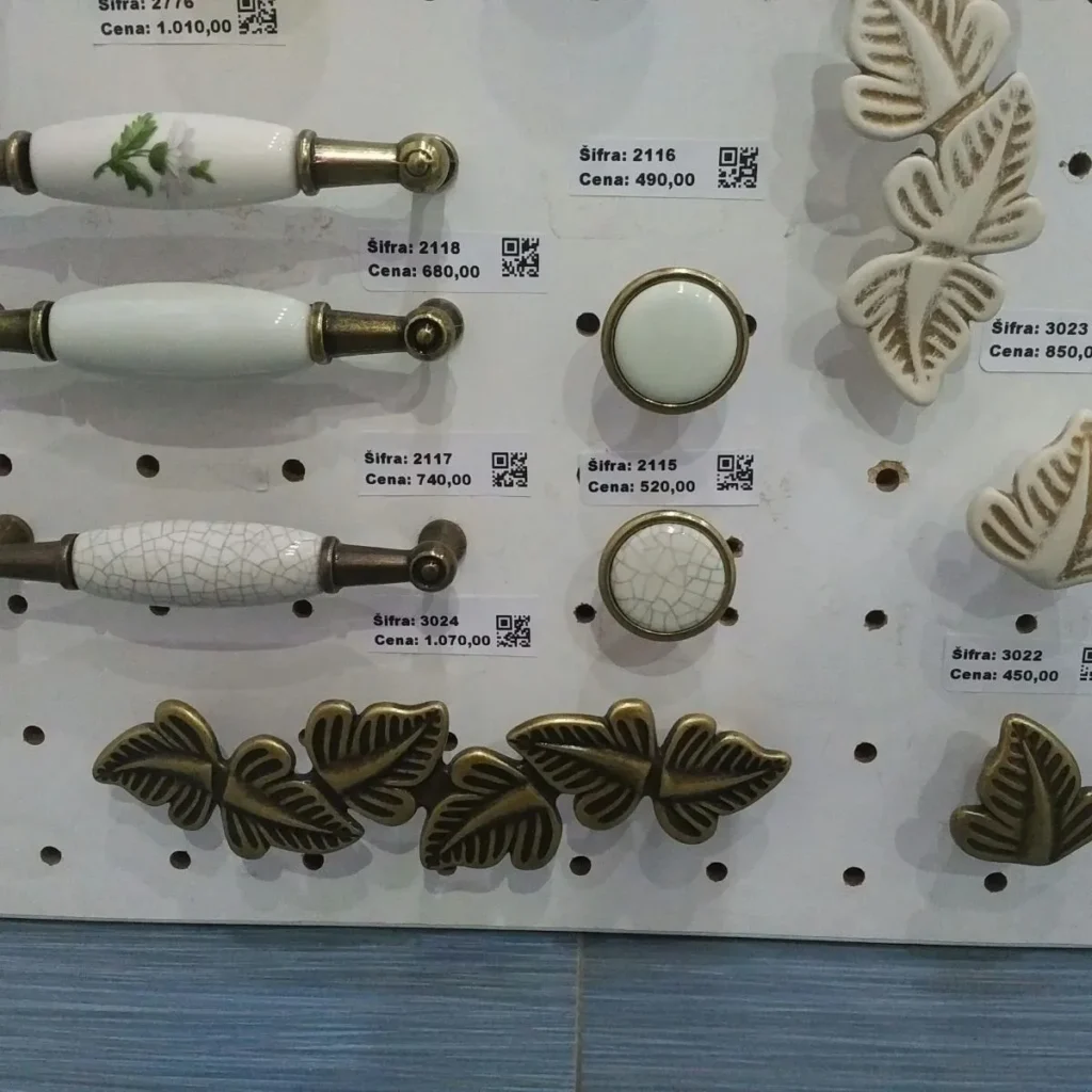 rucice za namestaj